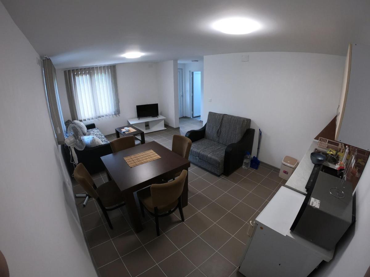 Boja Zalaska - Kameni Apartman Jagodina Luaran gambar