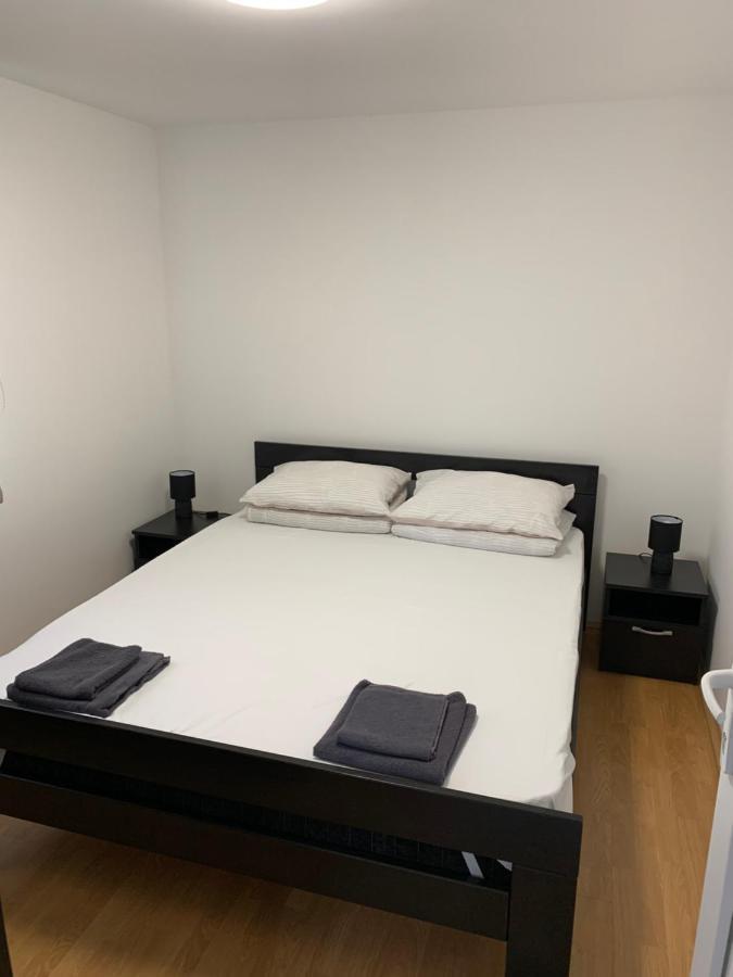 Boja Zalaska - Kameni Apartman Jagodina Luaran gambar